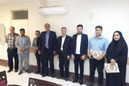 تجلیل فرمانداری و اداره فرهنگ و ارشاد اسلامی شهرستان آذرشهر از خبرنگاران