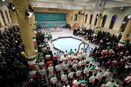 دیدار قهرمانان ورزشی و مدال‌آوران بازی‌های آسیایی و پارا آسیایی با رهبر انقلاب