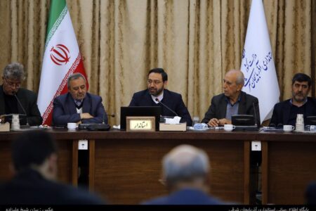 در انتخابات از هیچ فرد و حزبی یا جناح و جریانی حمایت نمی کنیم/مدیران ناکارآمد و کم کار را با وجود انقلابی بودن تغییر می دهیم