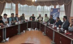 خبرنگاران رسمی شهرستان آذرشهر تجلیل شدند
