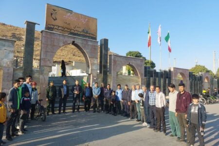 همایش دوچرخه سواری به مناسبت هفته دفاع مقدس در گوگان