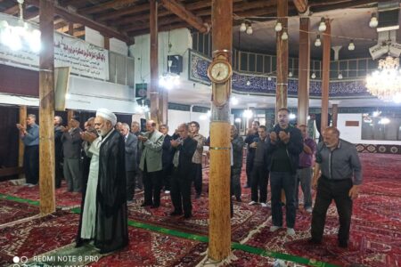 حضور بخشدار در نماز جماعت مغرب و عشاء مسجد جامع گوگان