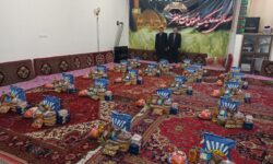 جوانان هیئت موسی بن جعفر (ع) گوگان یلدا را برای نیازمندان شیرین کردند