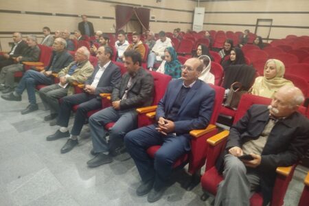 حضور فرماندار شهرستان آذرشهر در مراسم شعر بهار هنر انقلاب