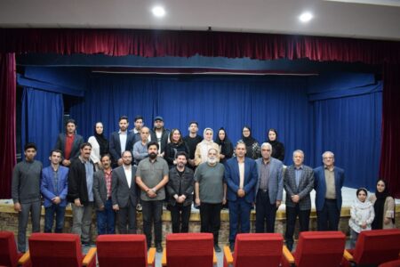 برگزاری جلسه هم‌اندیشی هنرمندان تئاتر شهرستان آذرشهر با هیئت مدیره انجمن هنرهای نمایشی استان