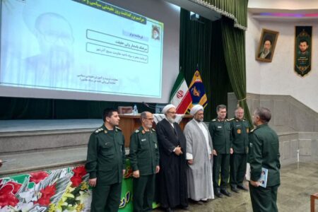 تجلیل از فرمانده سپاه آذرشهر به عنوان فرمانده و مربی عقیدتی برتر