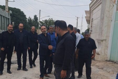 آغاز عملیات آسفالت‌ریزی معابر دستجرد با حضور فرماندار شهرستان آذرشهر