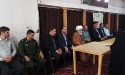 میز خدمت با حضور مسئولان منطقه گوگان به مناسبت هفته دولت برگزار شد