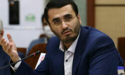 ملت ایران یکپارچه پشت ولایت خواهد ایستاد